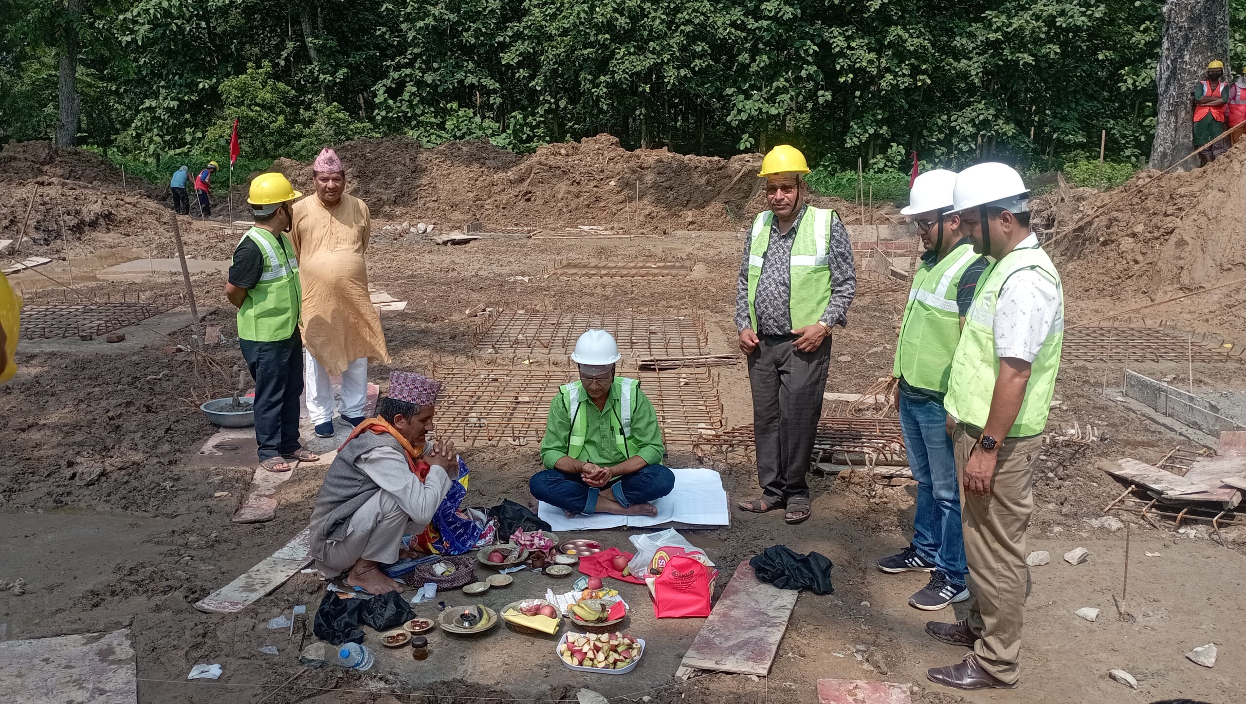 गोदावरी नगरपालिकाको कृषि तथा पशु सेवा केन्द्रको शिलान्यास